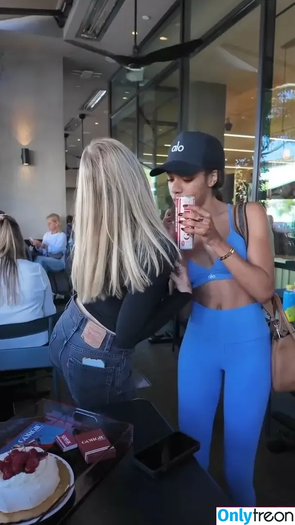 Jordyn Jones nude photo #1357 (jordylee.jones / jordynjones)