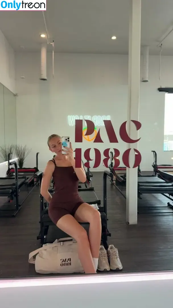 Jordyn Jones nude photo #1359 (jordylee.jones / jordynjones)
