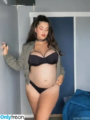 Jordyn Khaled / thickjordyn nude photo #0022