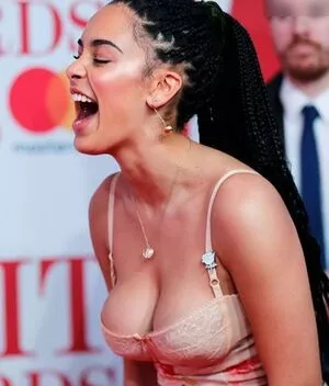 Jorja Smith / itstaaayy / jorjasmith_ nude photo #0095