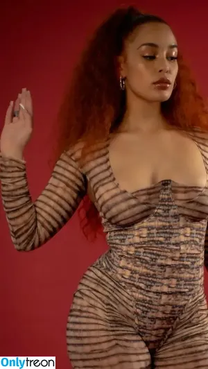 Jorja Smith / itstaaayy / jorjasmith_ nude photo #0157