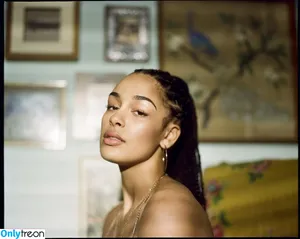 Jorja Smith / itstaaayy / jorjasmith_ nude photo #0180