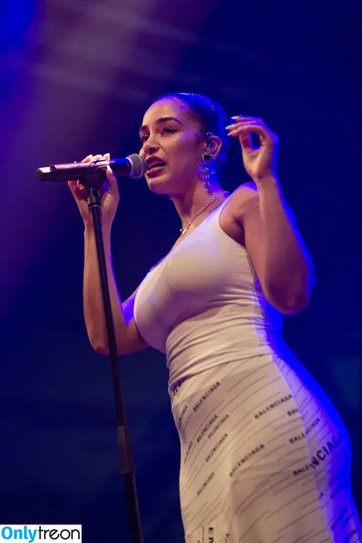 Jorja Smith nude photo #0064 (itstaaayy / jorjasmith_)