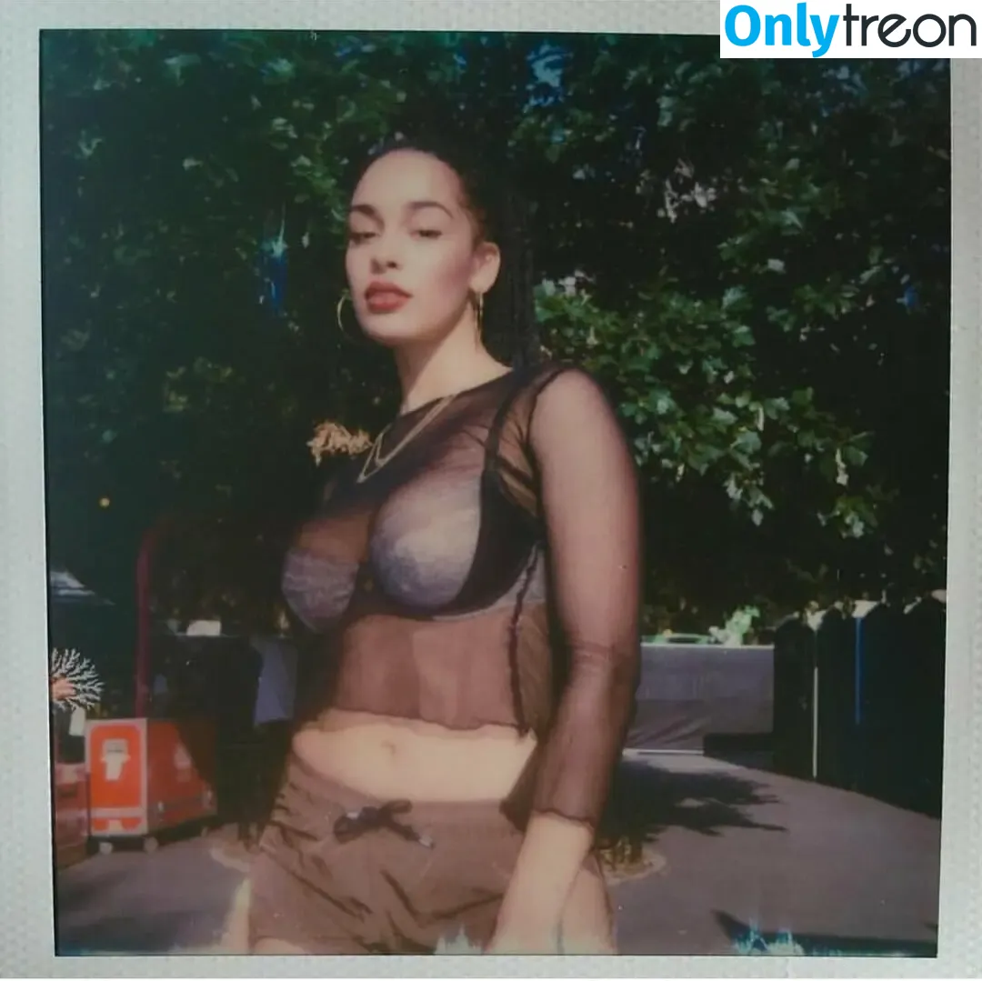 Jorja Smith nude photo #0152 (itstaaayy / jorjasmith_)