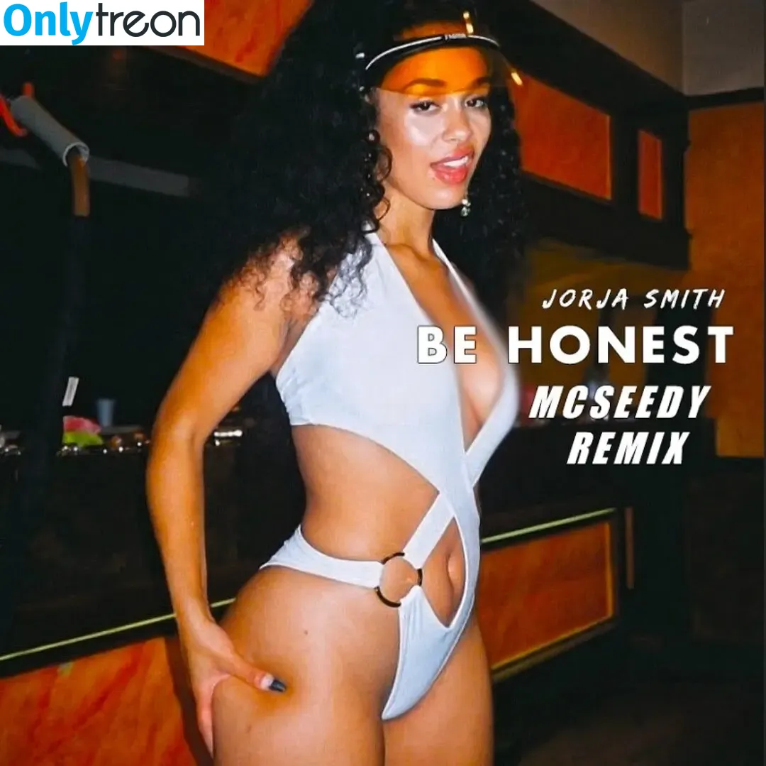 Jorja Smith nude photo #0156 (itstaaayy / jorjasmith_)