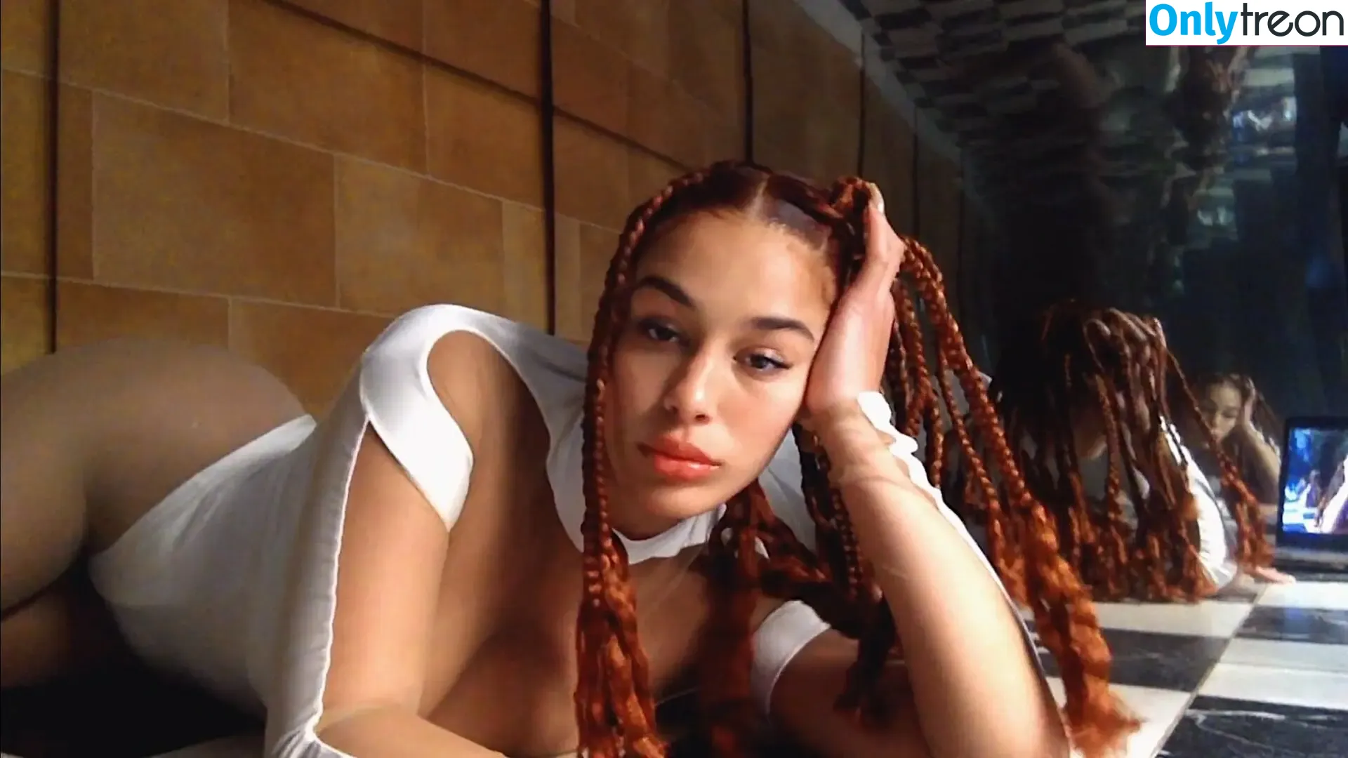 Jorja Smith nude photo #0158 (itstaaayy / jorjasmith_)