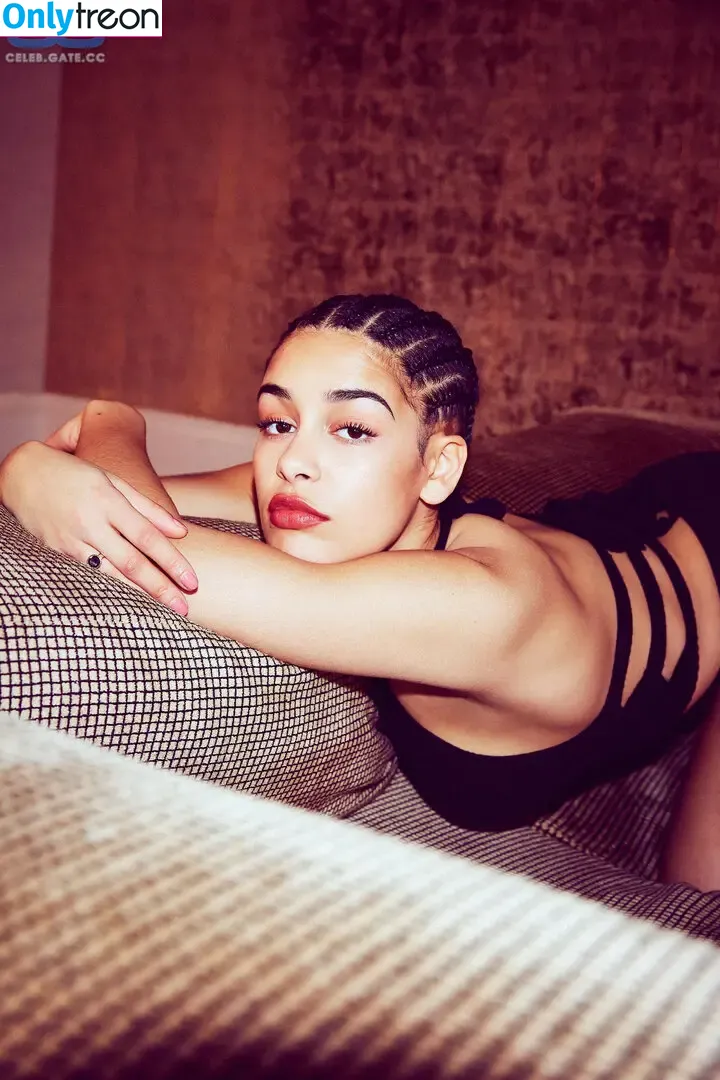 Jorja Smith nude photo #0163 (itstaaayy / jorjasmith_)