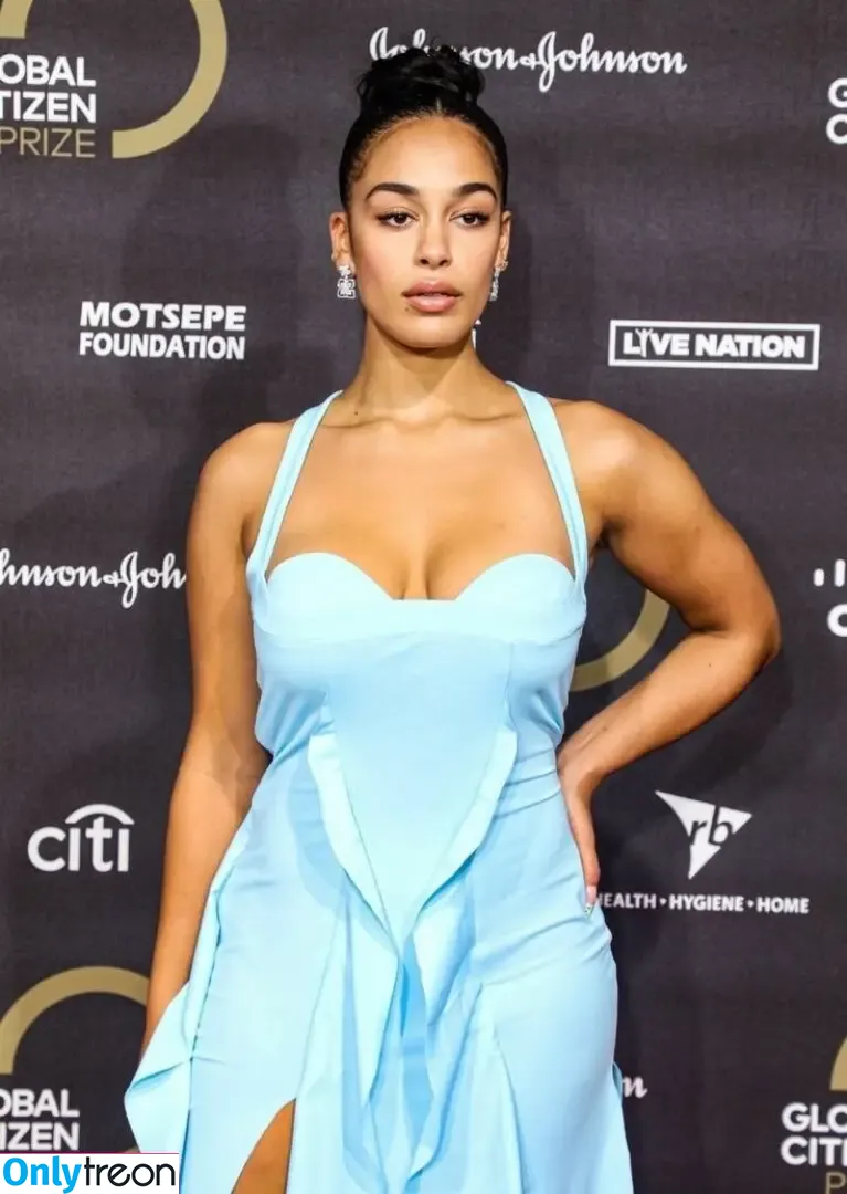 Jorja Smith nude photo #0167 (itstaaayy / jorjasmith_)