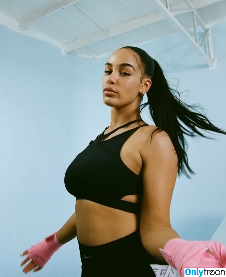Jorja Smith nude photo #0179 (itstaaayy / jorjasmith_)