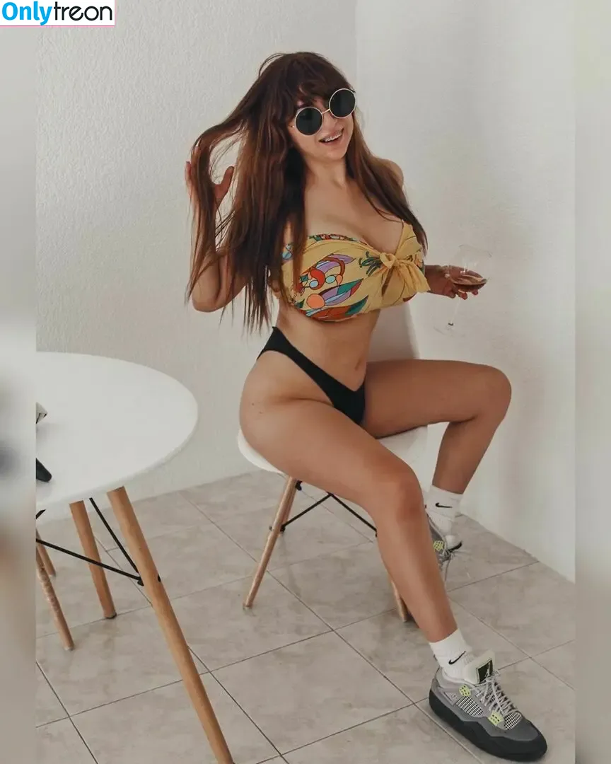 Josahandry Lia nude photo #0278 (josahandrylia / liasmooda)