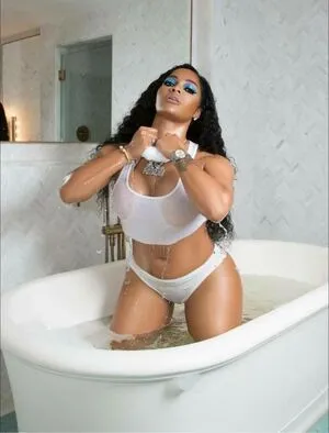 Joseline Hernandez / 