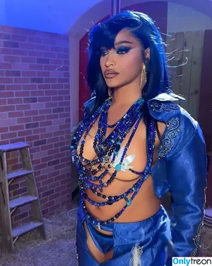 Joseline Hernandez / 