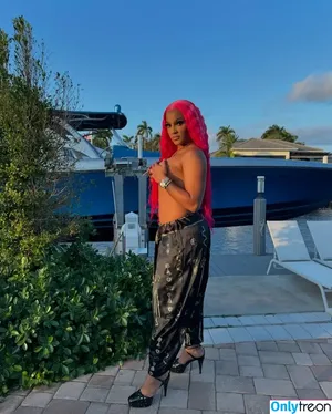 Joseline Hernandez / 