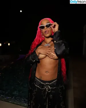 Joseline Hernandez / 