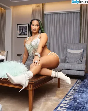 Joseline Hernandez / 