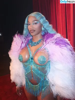Joseline Hernandez / 
