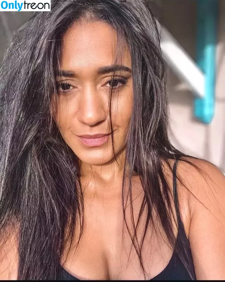 Josephine Jobert голая photo #0026 (josephinejobert_official)