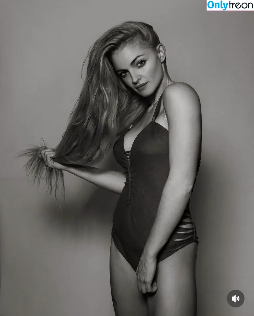 Josephine Welsch nude photo #0208 (josephine_welsch)