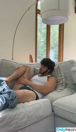 joshbigoshfree / ottersquatter nude photo #0001