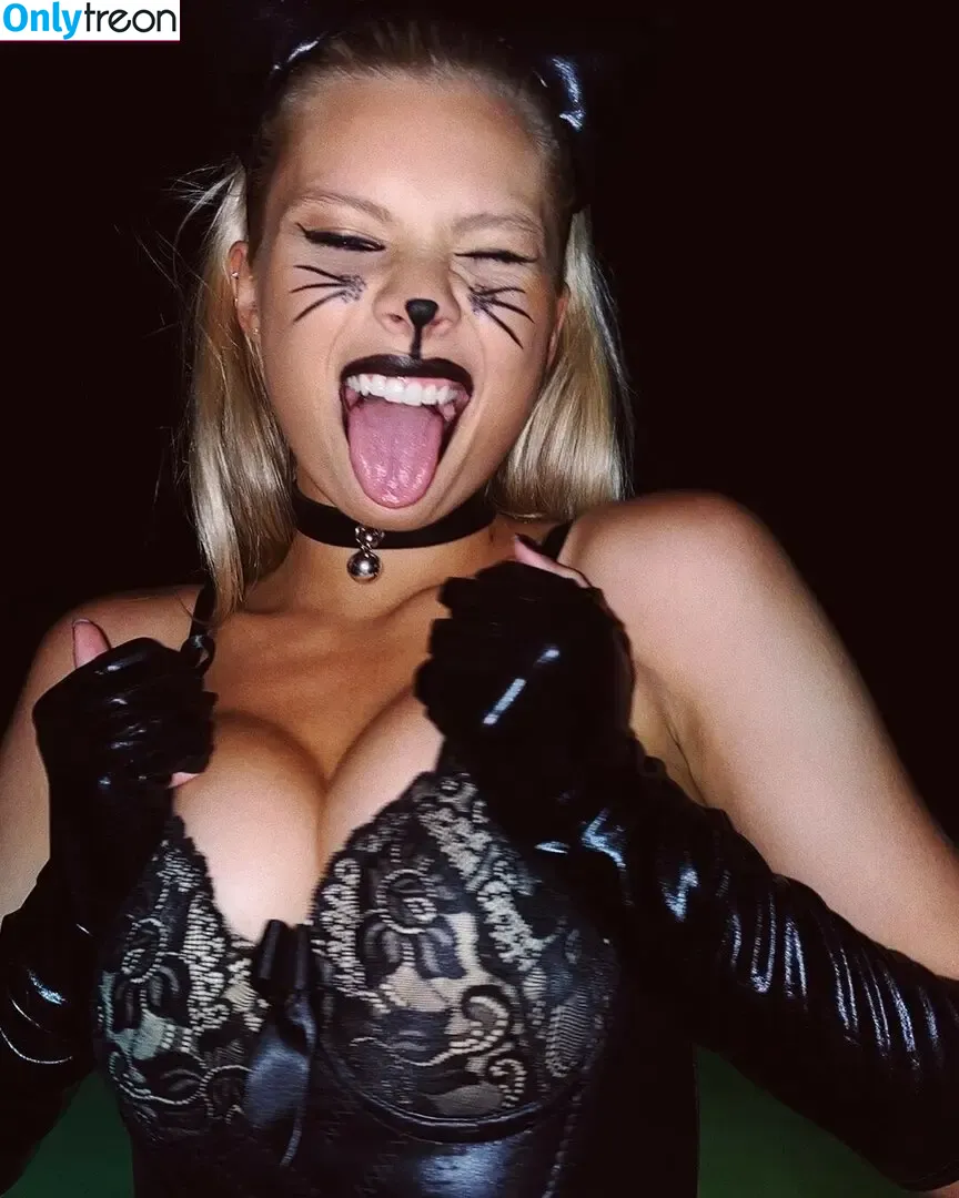 Josie Canseco голая photo #0882 (josiecanseco)