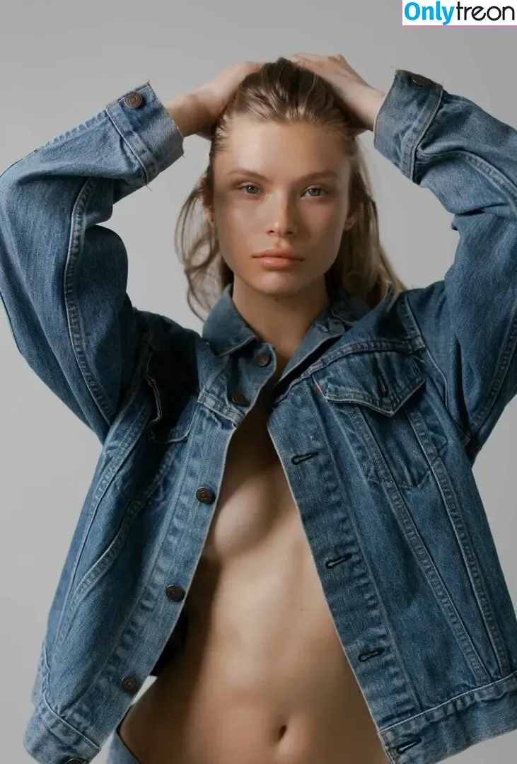 Josie Canseco голая photo #0899 (josiecanseco)
