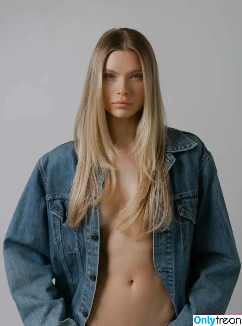Josie Canseco голая photo #0901 (josiecanseco)