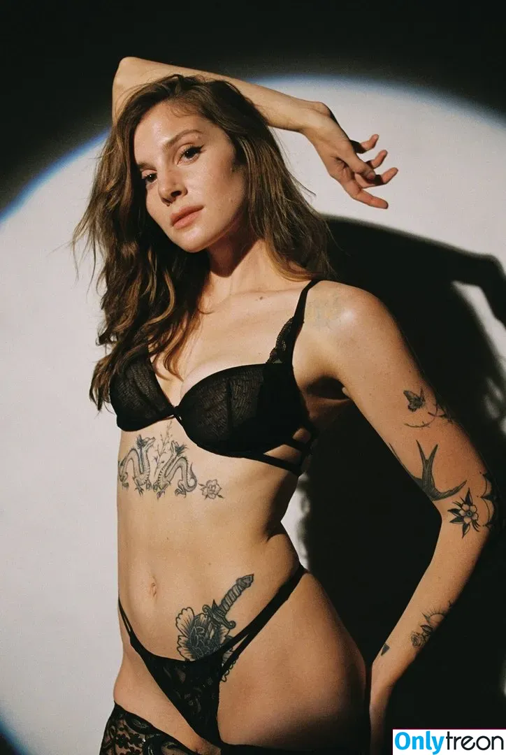 josiexcoyote nude photo #0012 (cupofjosie / tradeofalljaks)