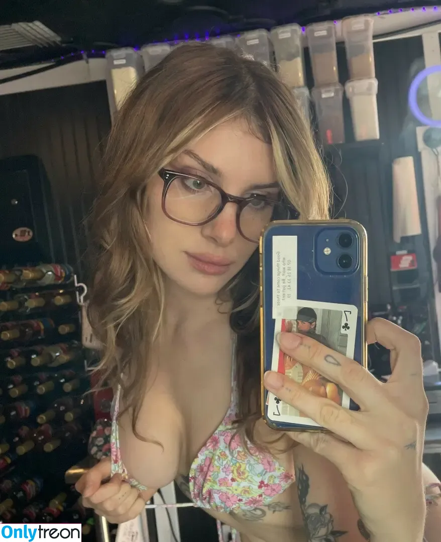 Josiexmoon nude photo #0034 (Josiexmoon)