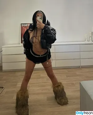  nude photo #0009