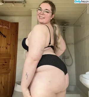  nude photo #0005