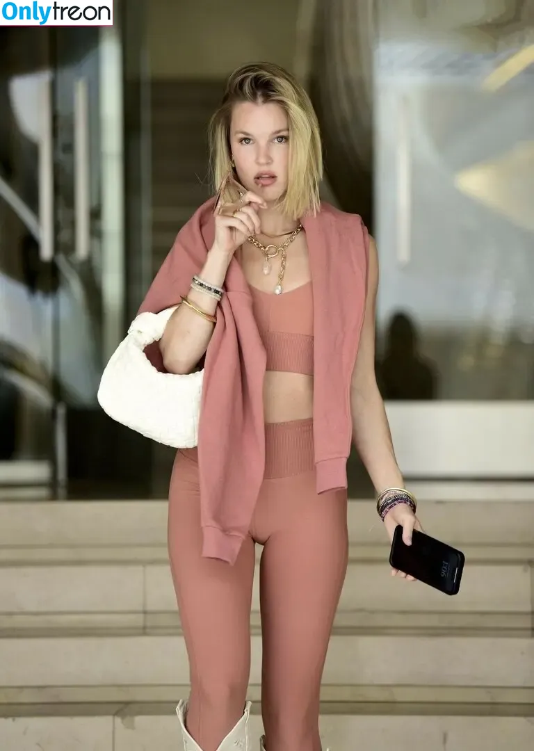 Joy Corrigan голая photo #1552 (_joycorrigan / joycorrigan)
