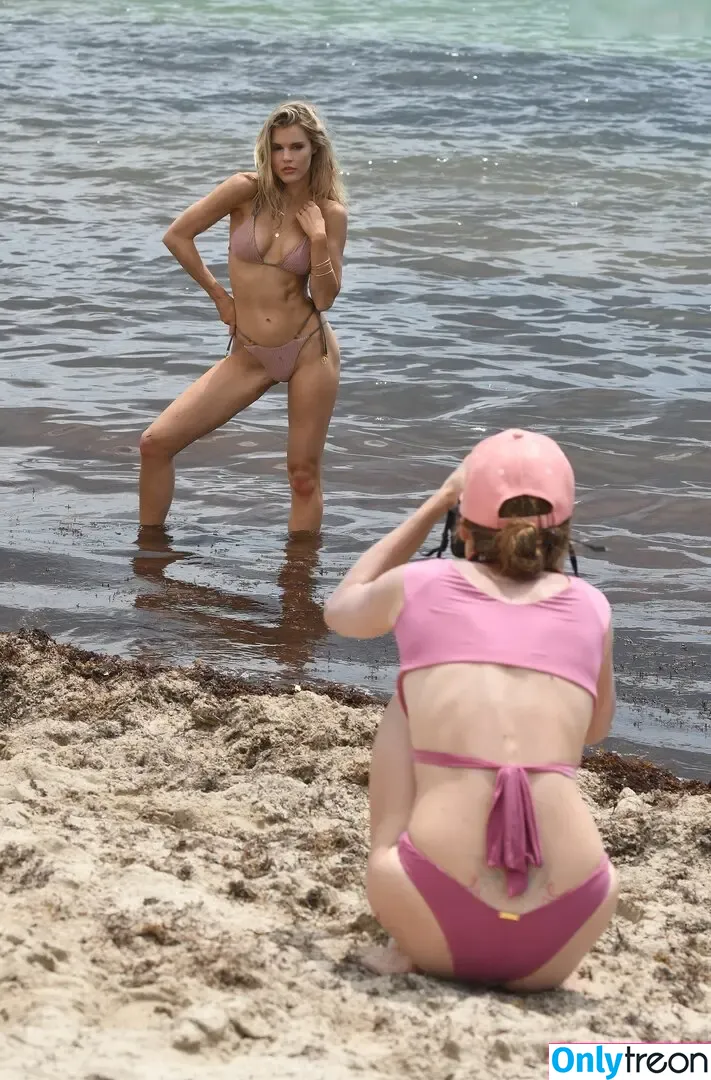 Joy Corrigan nude photo #2256 (_joycorrigan / joycorrigan)