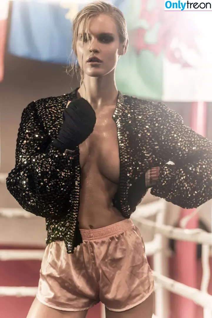 Joy Corrigan голая photo #2416 (_joycorrigan / joycorrigan)