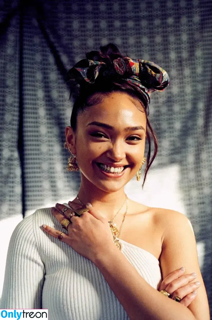 Joy Crookes nude photo #0061 (joycrookes / veronicaxbee)