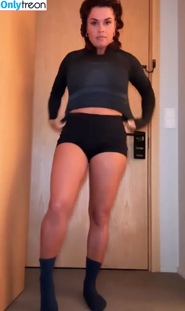 Joy Taylor голая photo #0400 (joyoustaylorjoyfree / joytaylortalks)