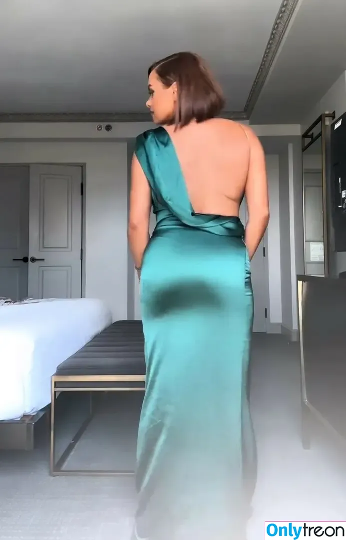 Joy Taylor nude photo #0413 (joyoustaylorjoyfree / joytaylortalks)