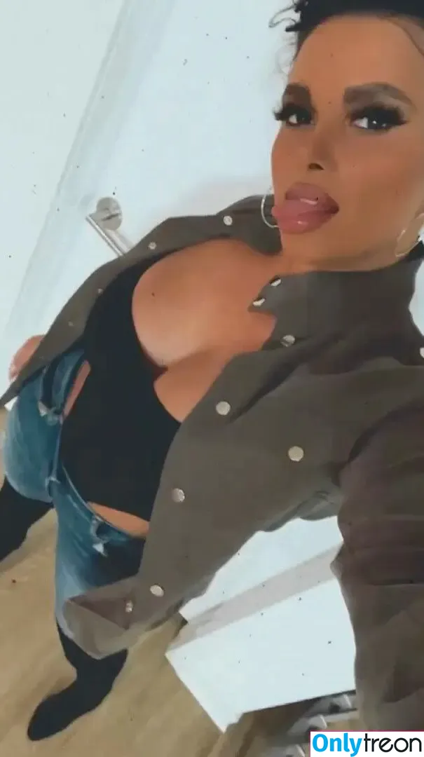 Joy Taylor голая photo #0444 (joyoustaylorjoyfree / joytaylortalks)