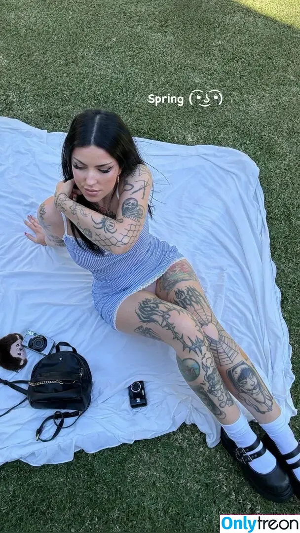 Jtilb nude photo #0012 (Jtilb)