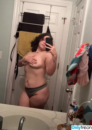  nude photo #0002