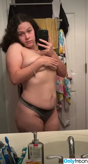  nude photo #0005
