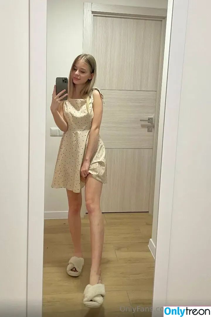 judyoops nude photo #0035 (judy.hops)