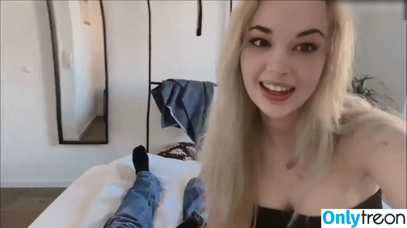 Juicy Jane голая photo #0017 (Juicy Jane)