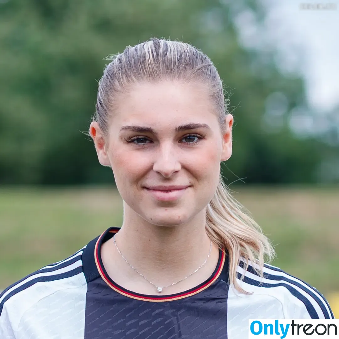 Jule Brand голая photo #0001 (Jule Brand)