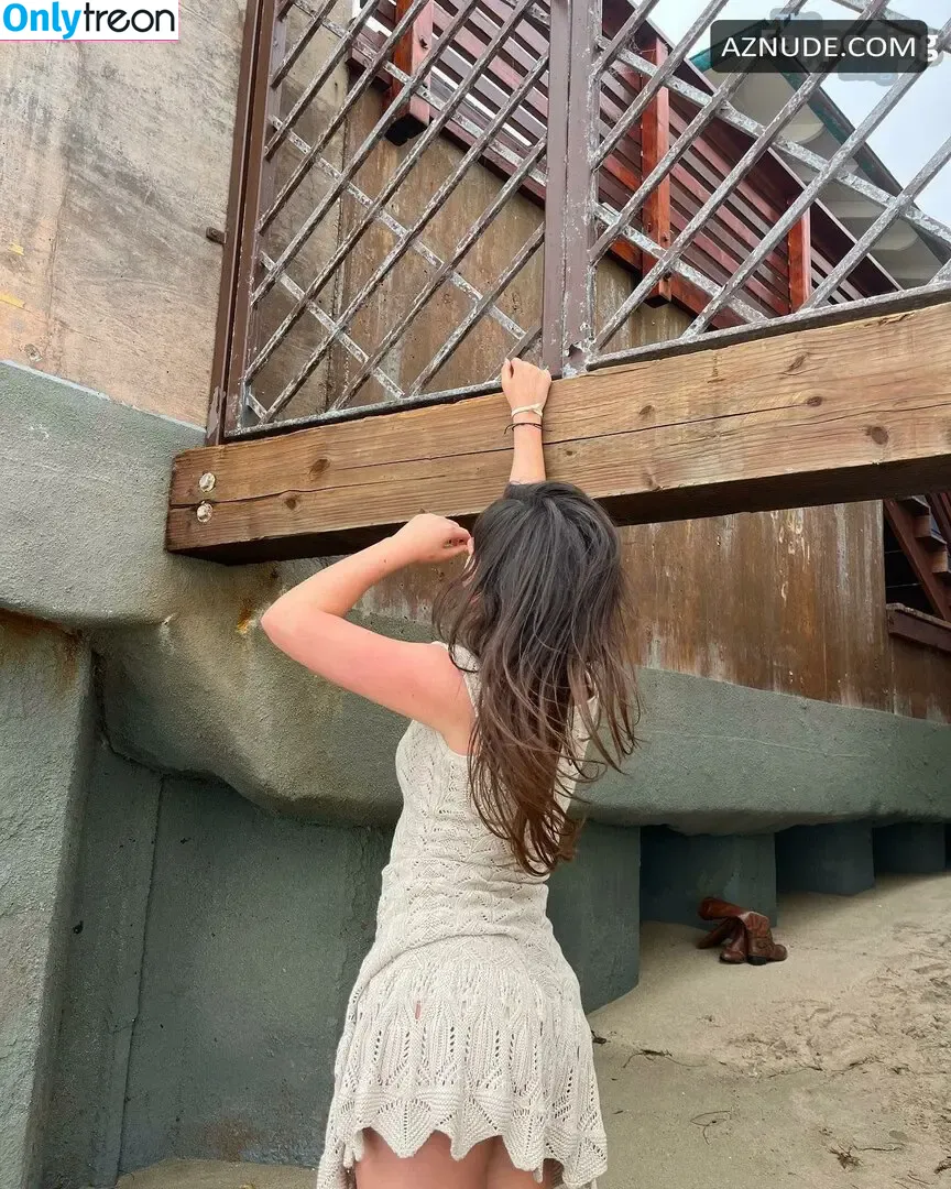 Jules LeBlanc nude photo #0186 (Annie LeBlanc / julesleblanc)