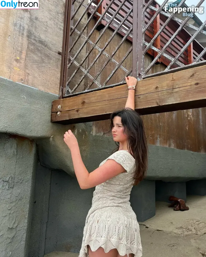 Jules LeBlanc nude photo #0187 (Annie LeBlanc / julesleblanc)