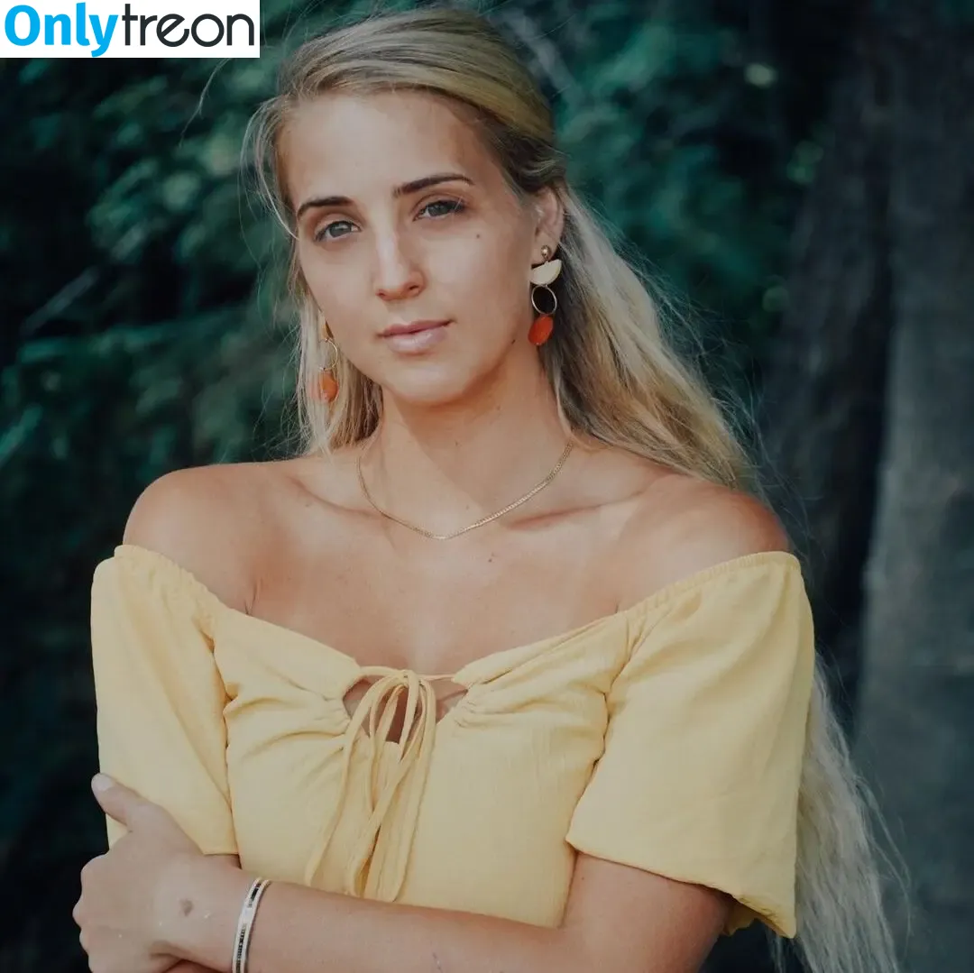 Juli Kleinhans nude photo #0044 (julipoeli_official)