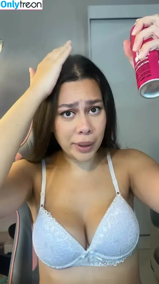 Julia_alvarengaa nude photo #0012 (Julia_alvarengaa)