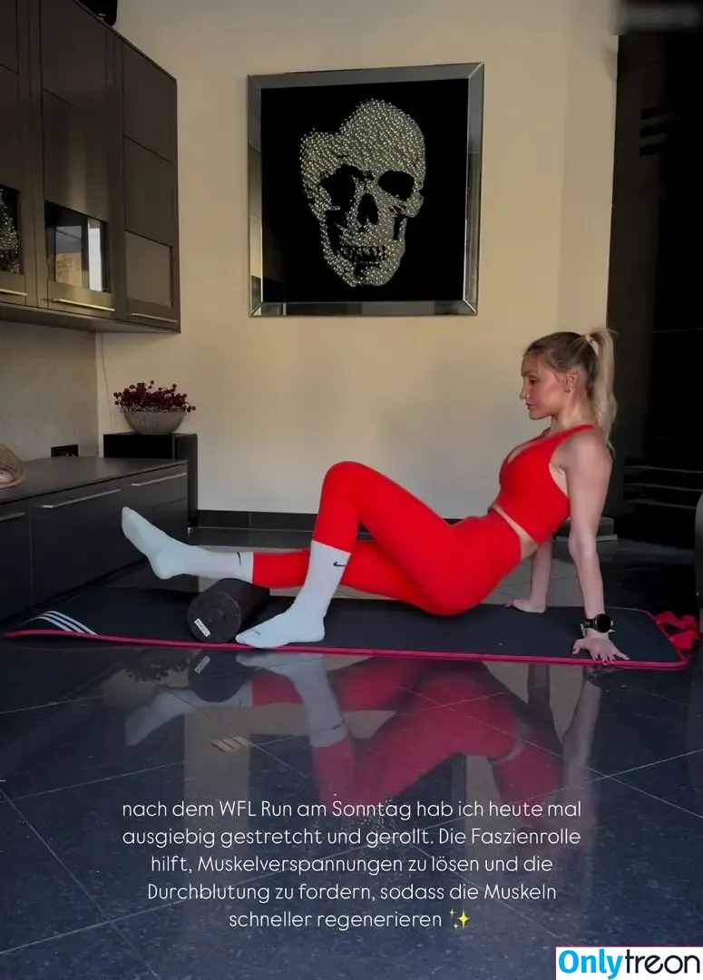 Julia Baessler голая photo #0290 (juliabaessler)