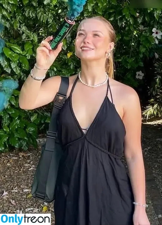 Julia Beautx nude photo #1745 (juliabeautx)