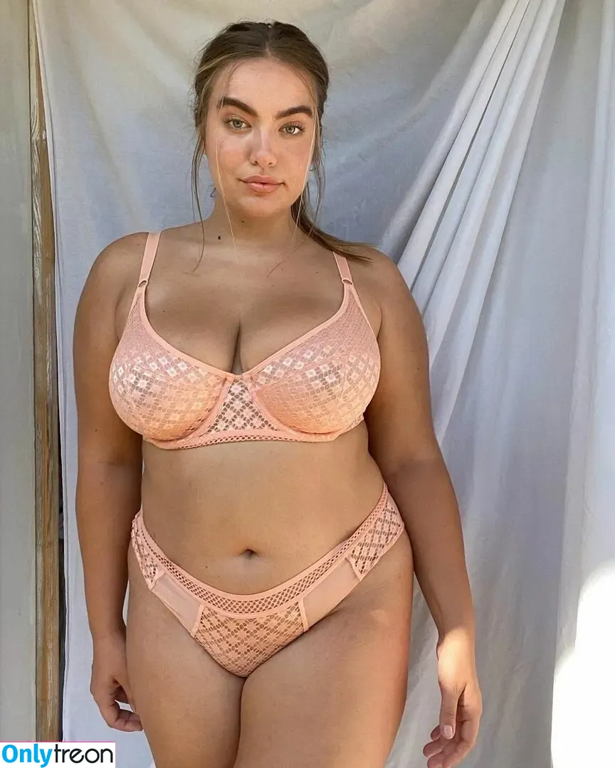 Julia Berit nude photo #0057 (julia.berit / juliaaaberit)